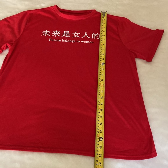 NEW Red ❤️ T-Shirt “Future belongs to Women” Chinese Characters Size XL - Picture 2 of 7